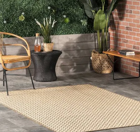 durable outdoor carpet